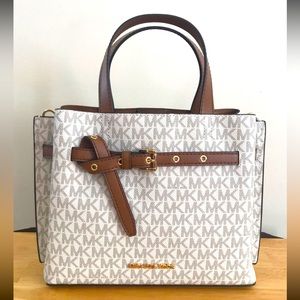 Michale Kors Purse